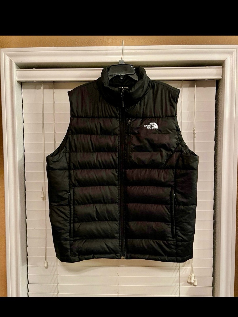 The North Face Men's Black Quilted Puffer Vest XL